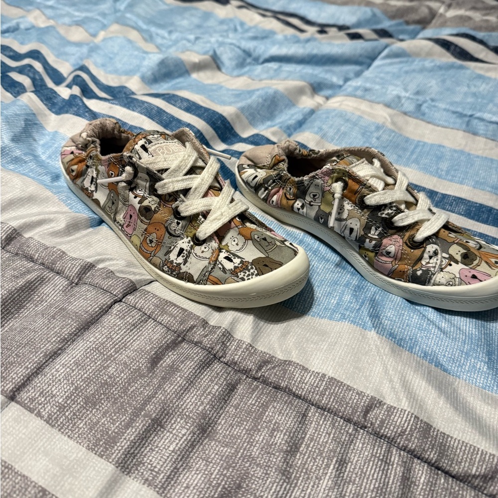Skechers Women’s Colorful Dog Pattern Sneakers - Picture 5 of 5